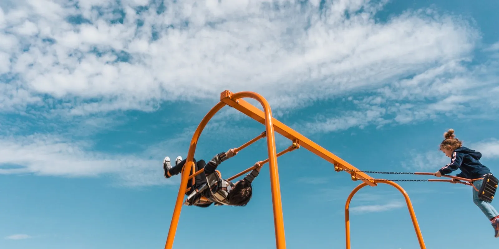 GconStudio_0701_비교번역 사탄의 인형